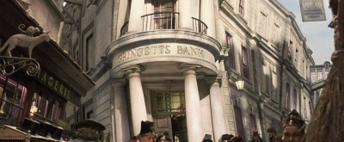 Gringotts wizard bank Diagon Alley 